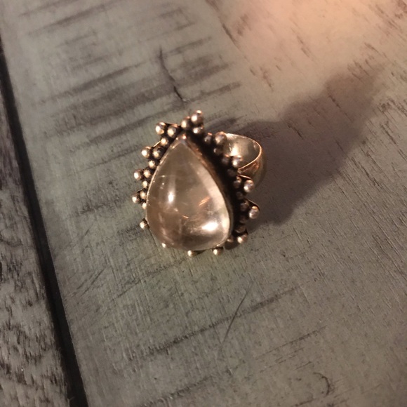 Adjustable Ring ♦️ - Picture 2 of 5